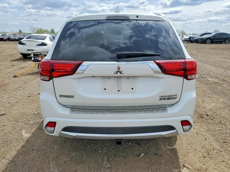 2018 MITSUBISHI OUTLANDER SE  