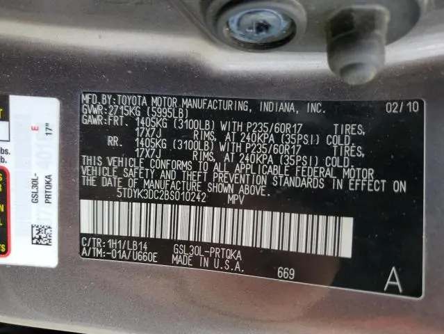 2011 TOYOTA SIENNA XLE  