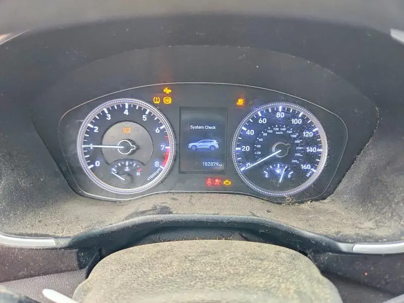 2019 HYUNDAI SANTA FE SE  