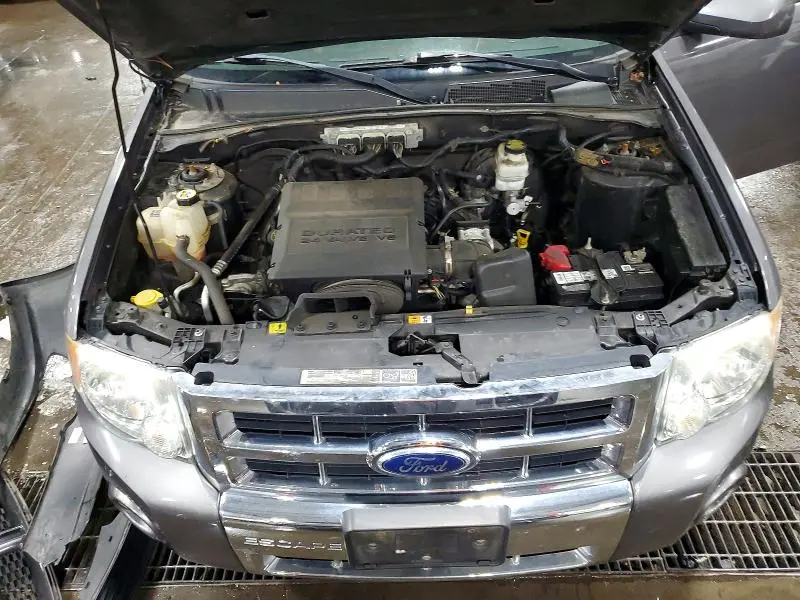 2011 FORD ESCAPE LIMITED  