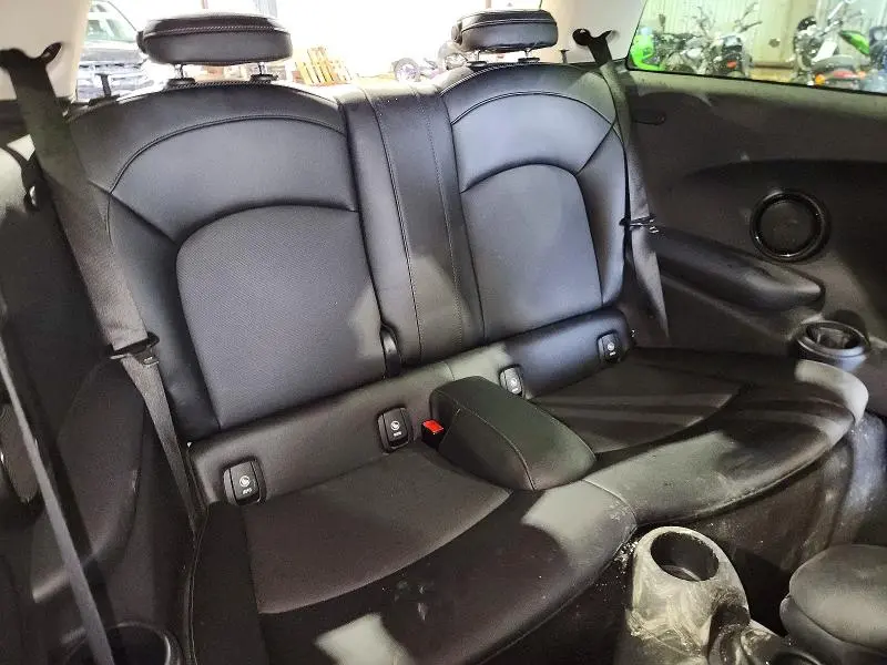 2018 MINI COOPER   
