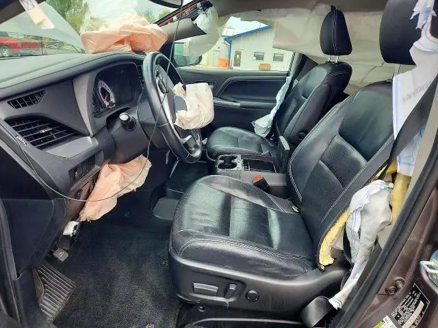 2015 TOYOTA SIENNA SPORT  