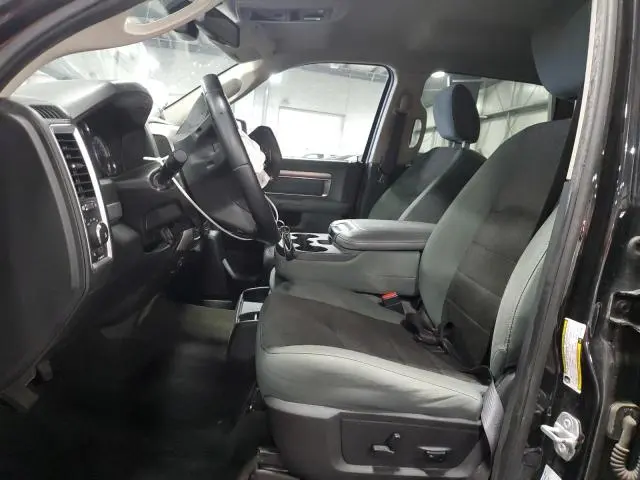2016 RAM 1500 SLT