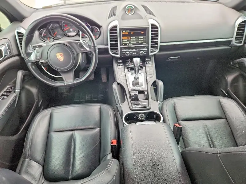 2013 PORSCHE CAYENNE   