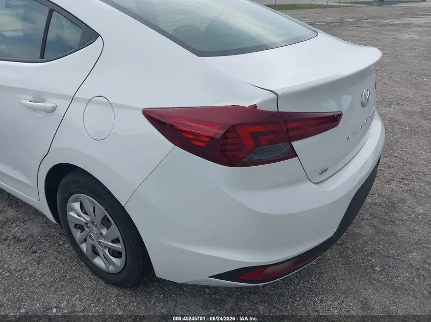 2020 HYUNDAI ELANTRA SE
