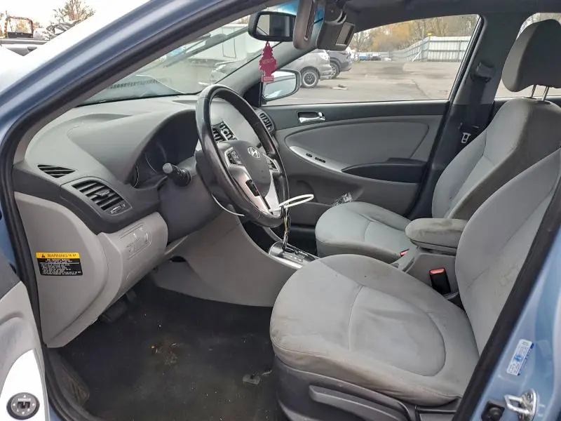 2013 HYUNDAI ACCENT SE  