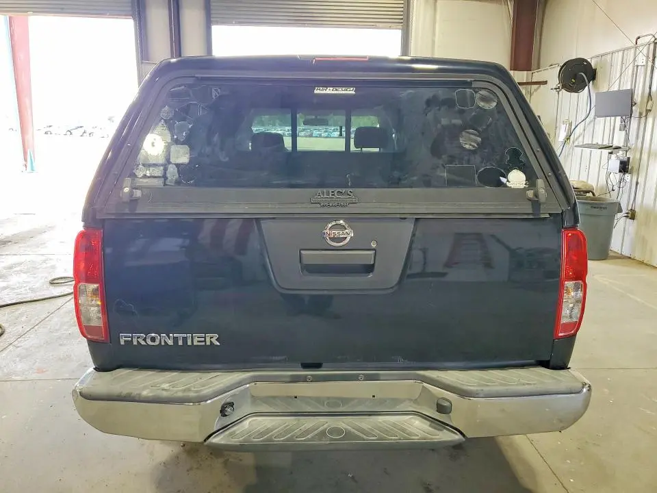 2016 NISSAN FRONTIER S  