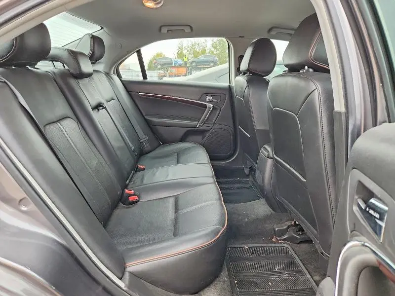 2011 LINCOLN MKZ   