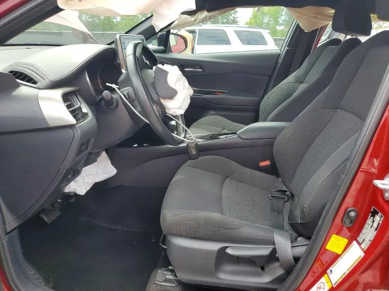 2019 TOYOTA C-HR XLE  