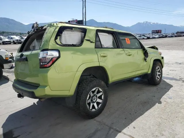 2023 TOYOTA 4RUNNER SE  