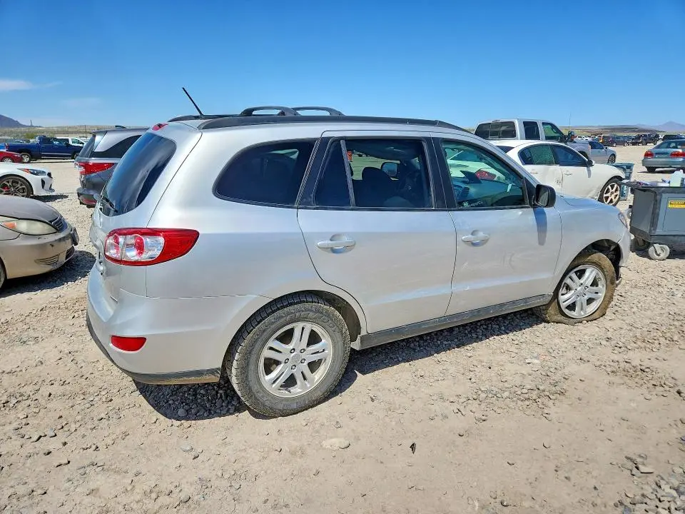 2012 HYUNDAI SANTA FE GLS  