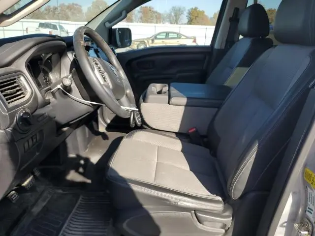 2019 NISSAN TITAN S  