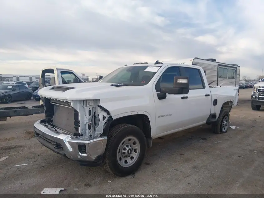 2025 CHEVROLET SILVERADO 2500HD 4WD  STANDARD BED WORK TRUCK