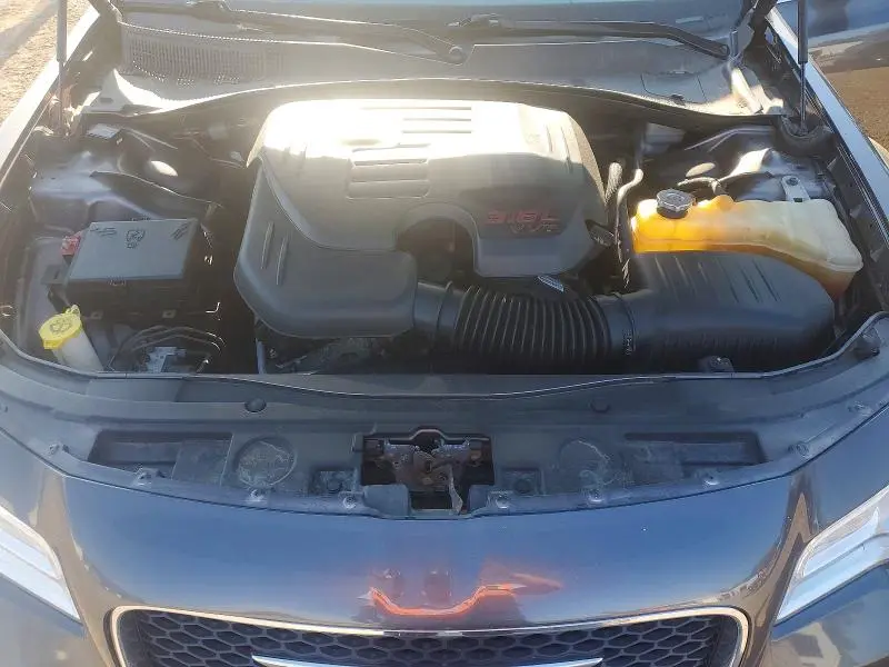 2015 CHRYSLER 300 LIMITED  
