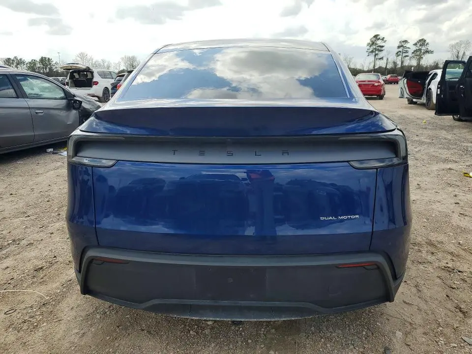 2026 TESLA MODEL Y   