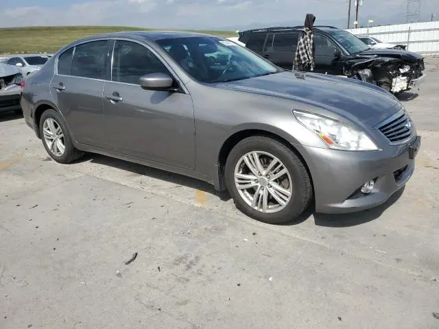 2013 INFINITI G37