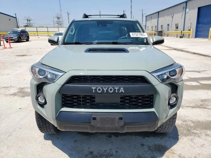 2021 TOYOTA 4RUNNER VENTURE  