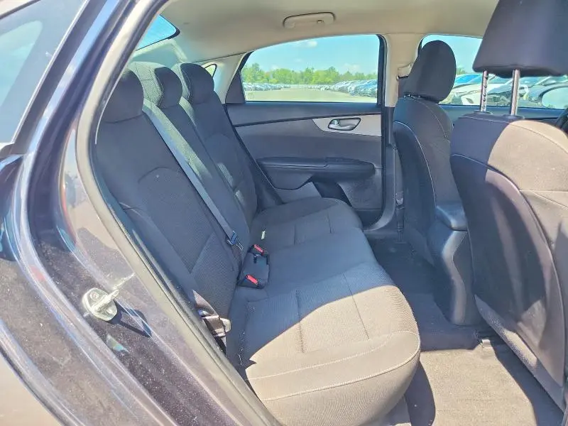 2019 KIA FORTE LXS  