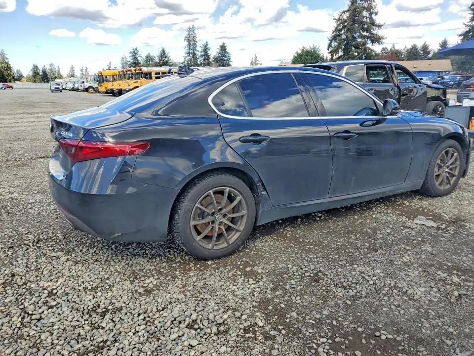 2018 ALFA ROMEO GIULIA Q4  