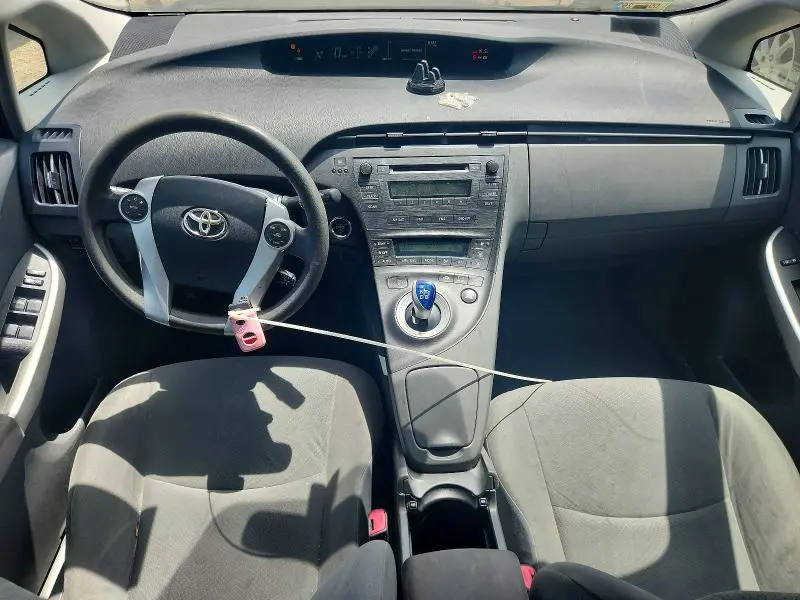 2010 TOYOTA PRIUS II  