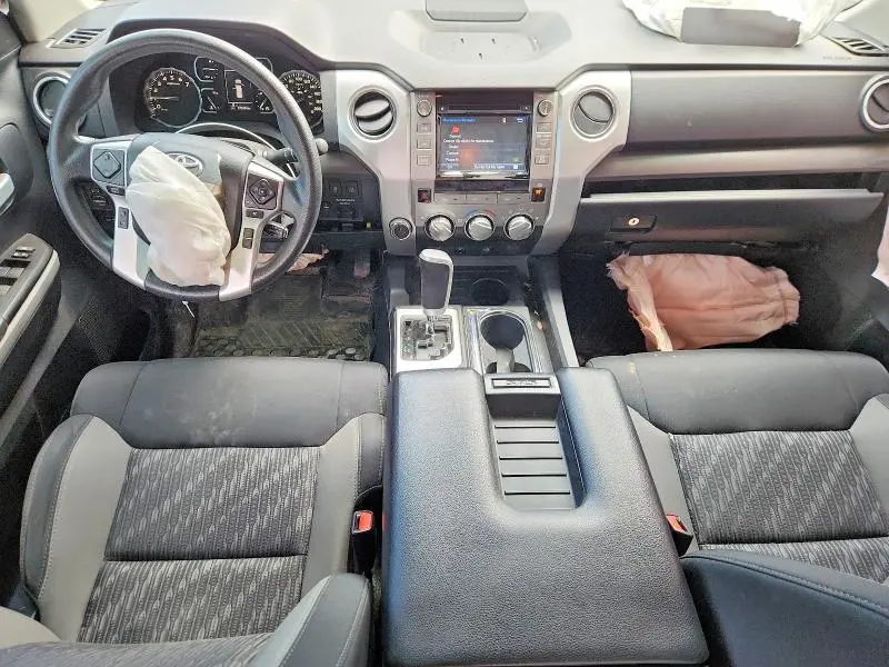 2018 TOYOTA TUNDRA CREWMAX SR5  