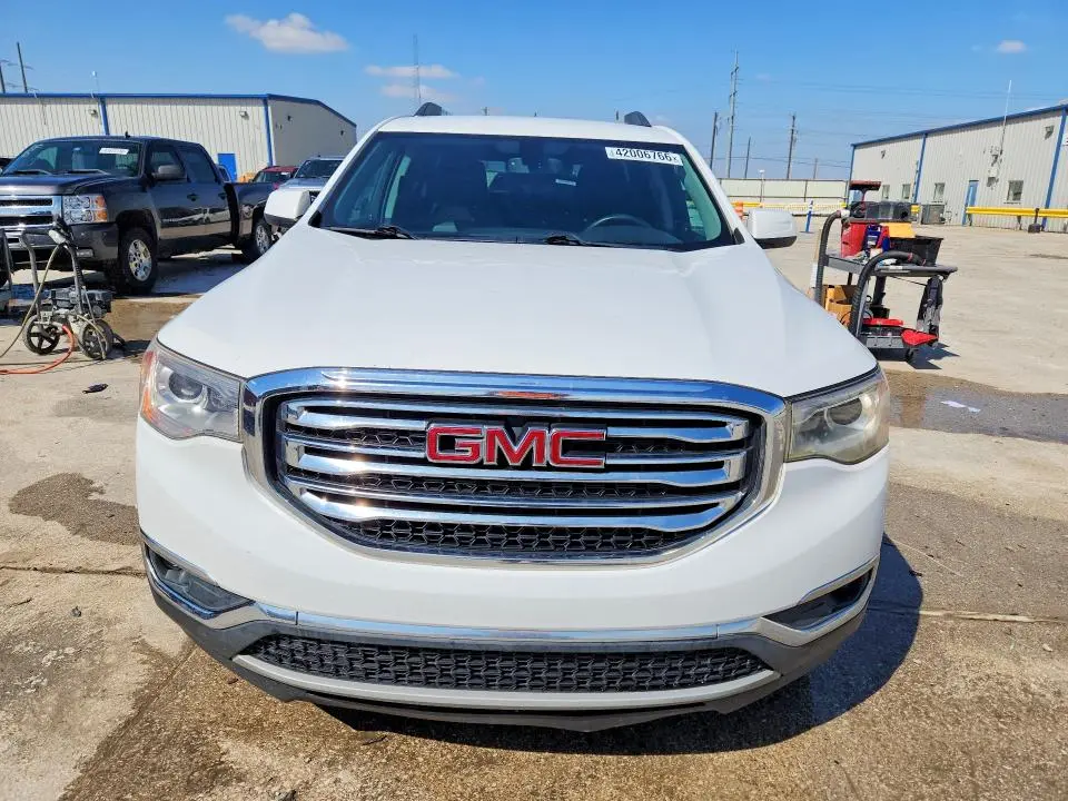 2017 GMC ACADIA SLT-1  