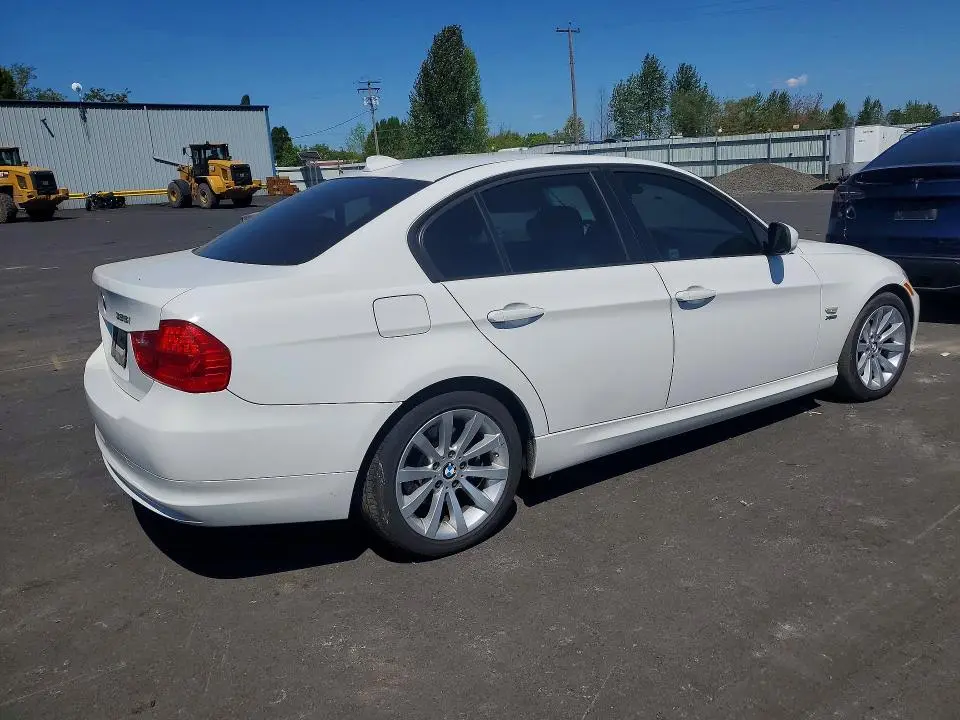 2011 BMW 328 XI  