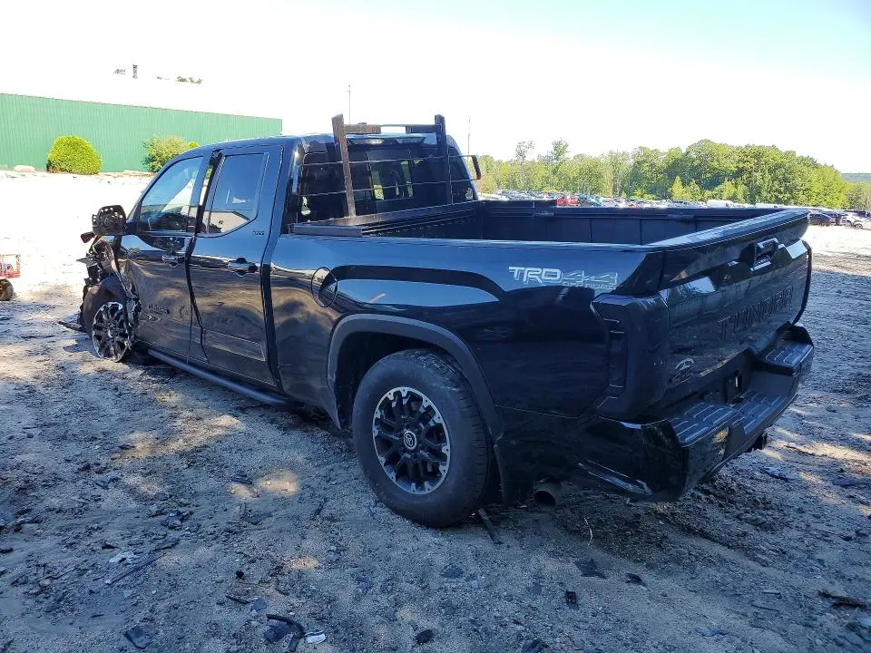 2023 TOYOTA TUNDRA SR5  