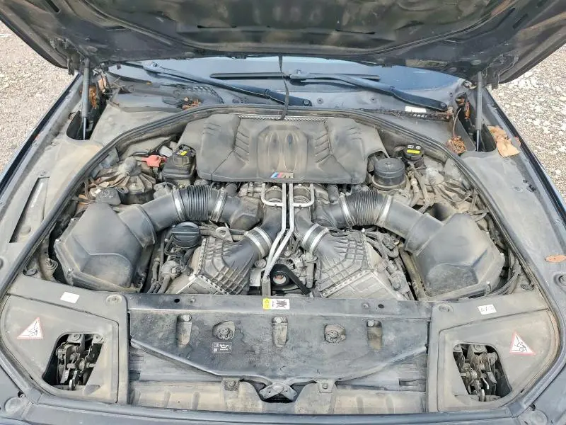 2016 BMW M5   