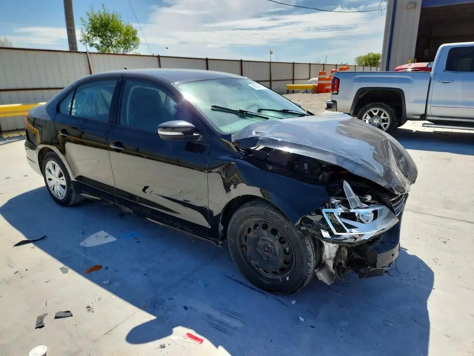 2014 VOLKSWAGEN JETTA SE  