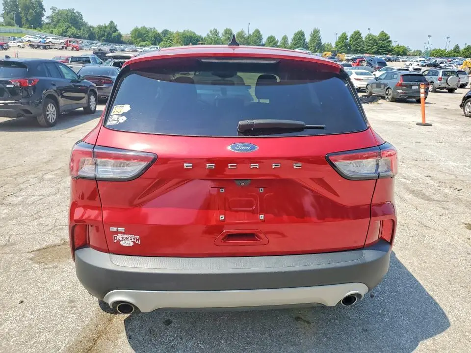 2022 FORD ESCAPE SE  