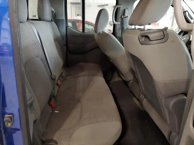 2014 NISSAN FRONTIER S  