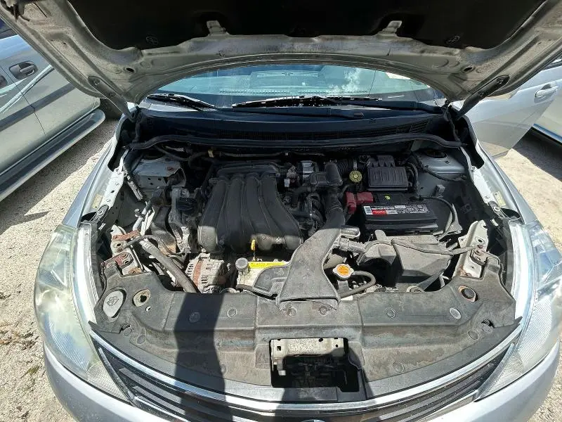 2012 NISSAN VERSA 1.8 S  