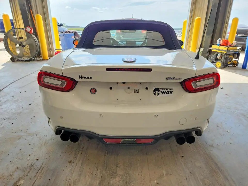 2017 FIAT 124 SPIDER CLASSICA  