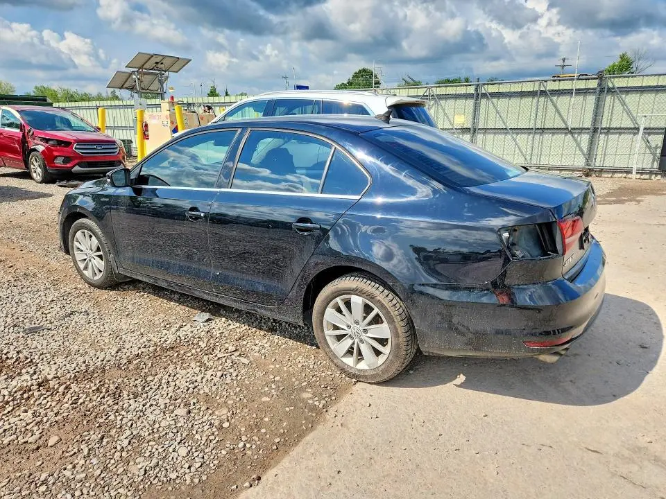 2016 VOLKSWAGEN JETTA SE  