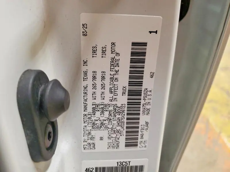 2025 TOYOTA TUNDRA CREWMAX SR  