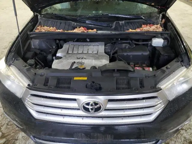 2011 TOYOTA HIGHLANDER BASE  