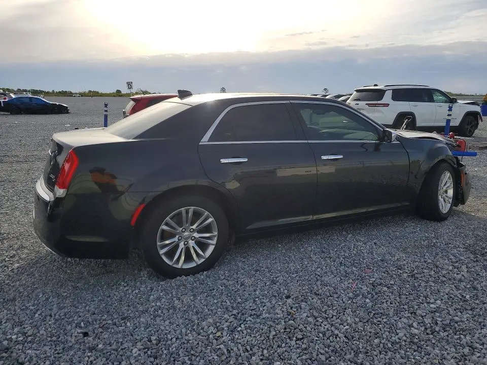 2016 CHRYSLER 300C   