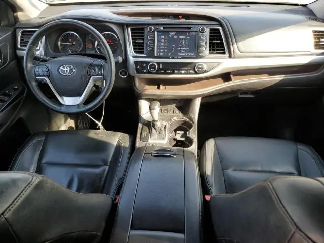 2016 TOYOTA HIGHLANDER XLE  