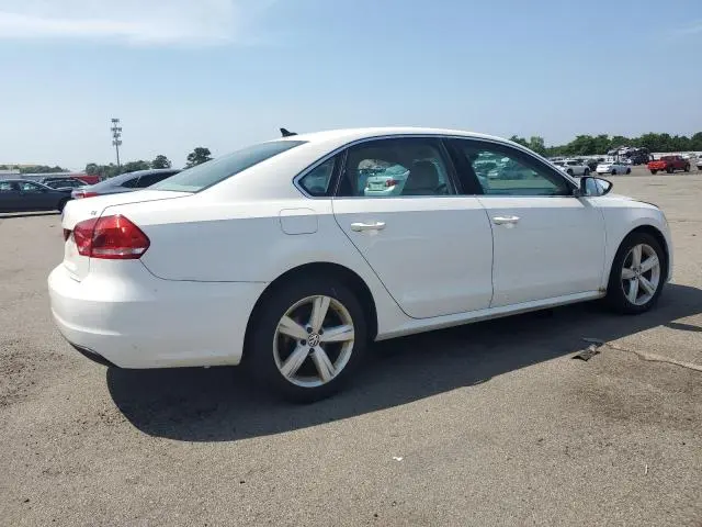 2012 VOLKSWAGEN PASSAT SE  