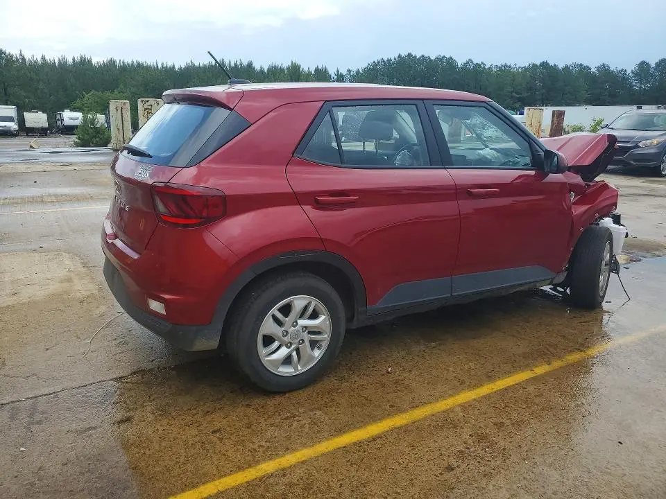2025 HYUNDAI VENUE SE  