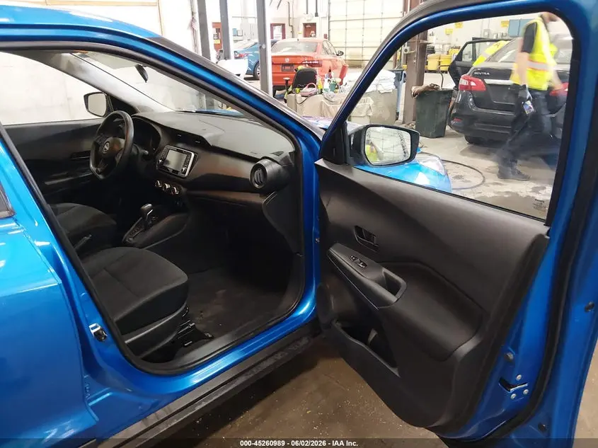 2023 NISSAN KICKS S XTRONIC CVT