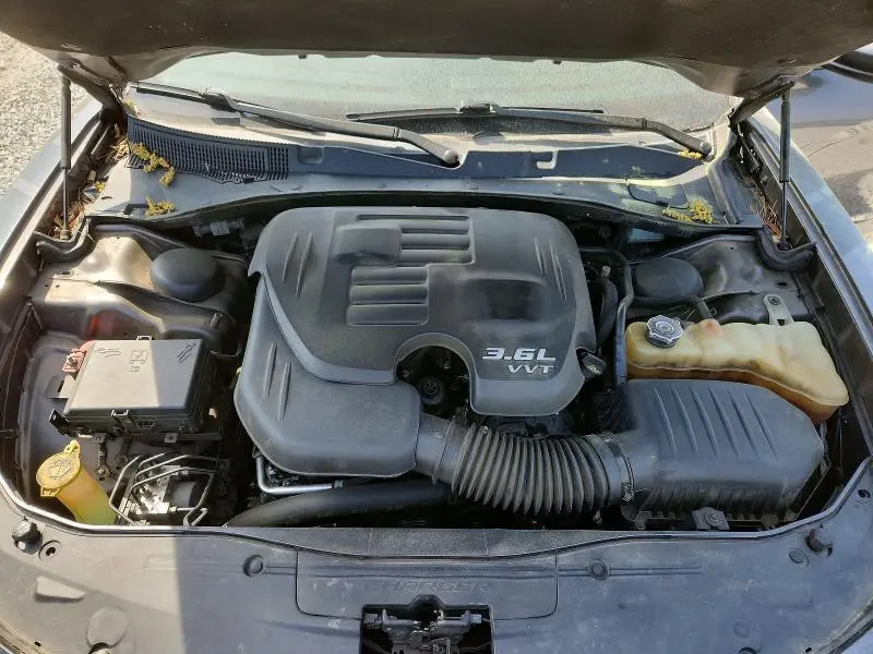 2016 DODGE CHARGER SXT  
