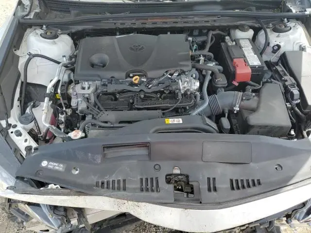 2021 TOYOTA CAMRY XLE  