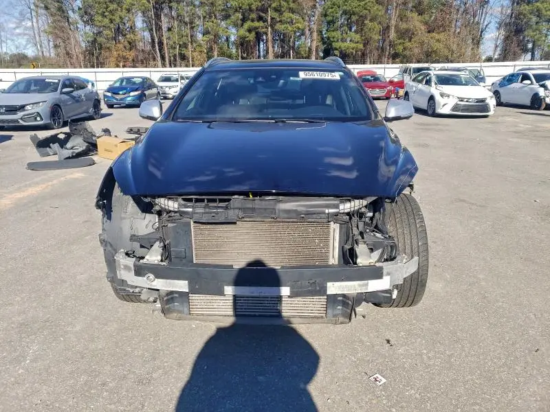 2018 INFINITI QX30 BASE  