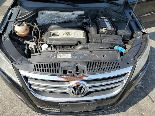 2011 VOLKSWAGEN TIGUAN S  