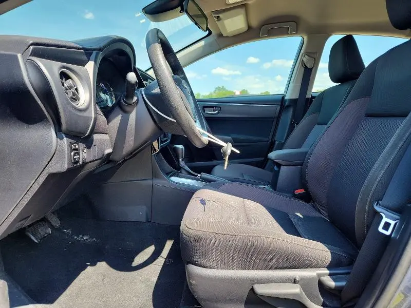 2018 TOYOTA COROLLA LE  