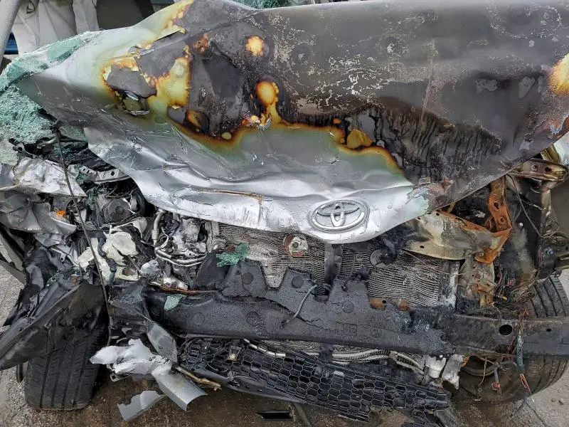 2012 TOYOTA SIENNA XLE  