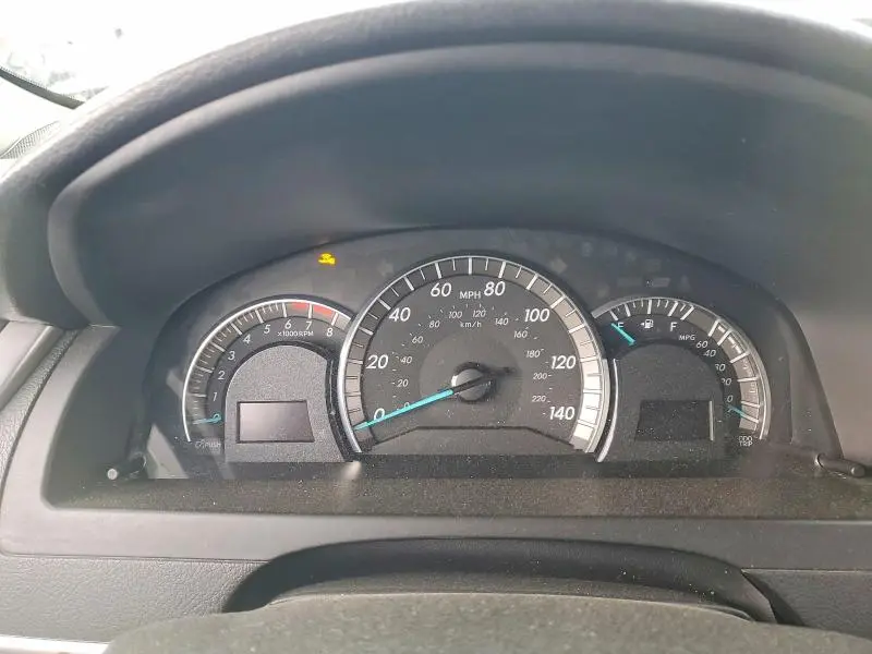 2012 TOYOTA CAMRY SE  