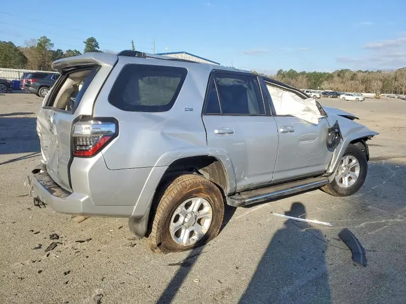 2019 TOYOTA 4RUNNER SR5  